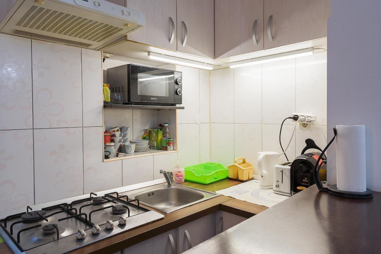 Center Walking Apartment And Room Bucharest Exterior photo