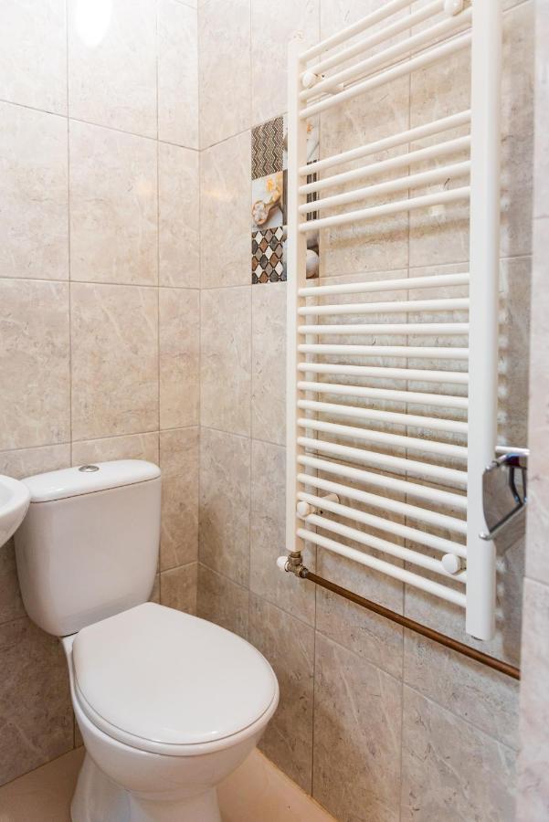 Center Walking Apartment And Room Bucharest Exterior photo